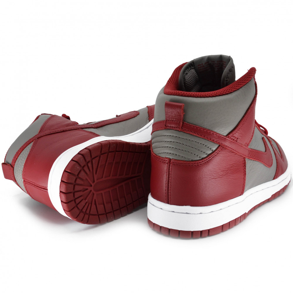 Nike Dunk Retro WMNS UNLV (Red/Grey)